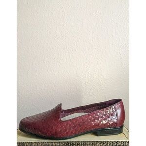 TROTTERS | NWOT Loafer